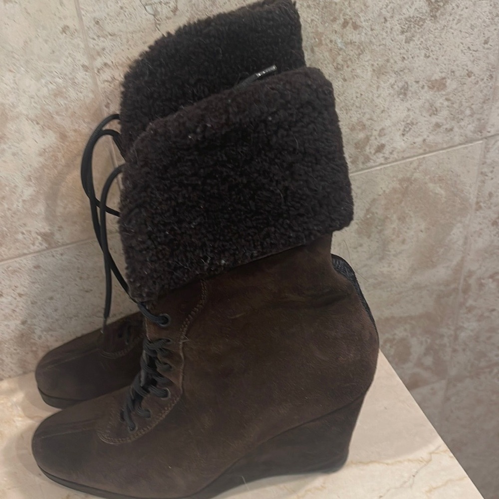 Prada shearling boots - Picture 3 of 6